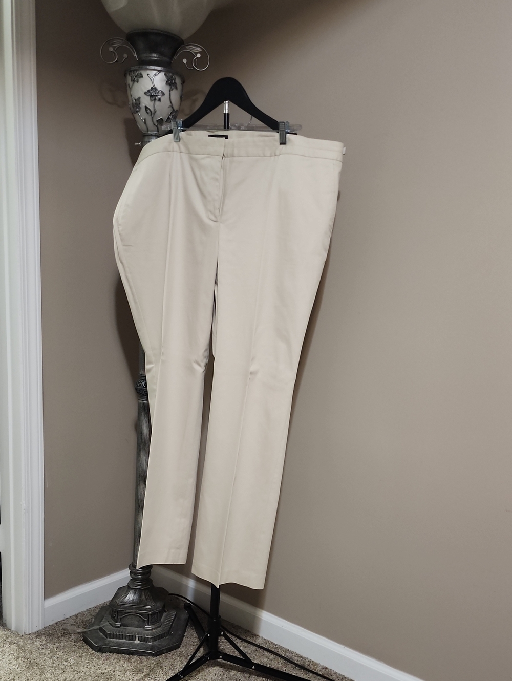 Talbots Woman Cream High-Waist Trousers
